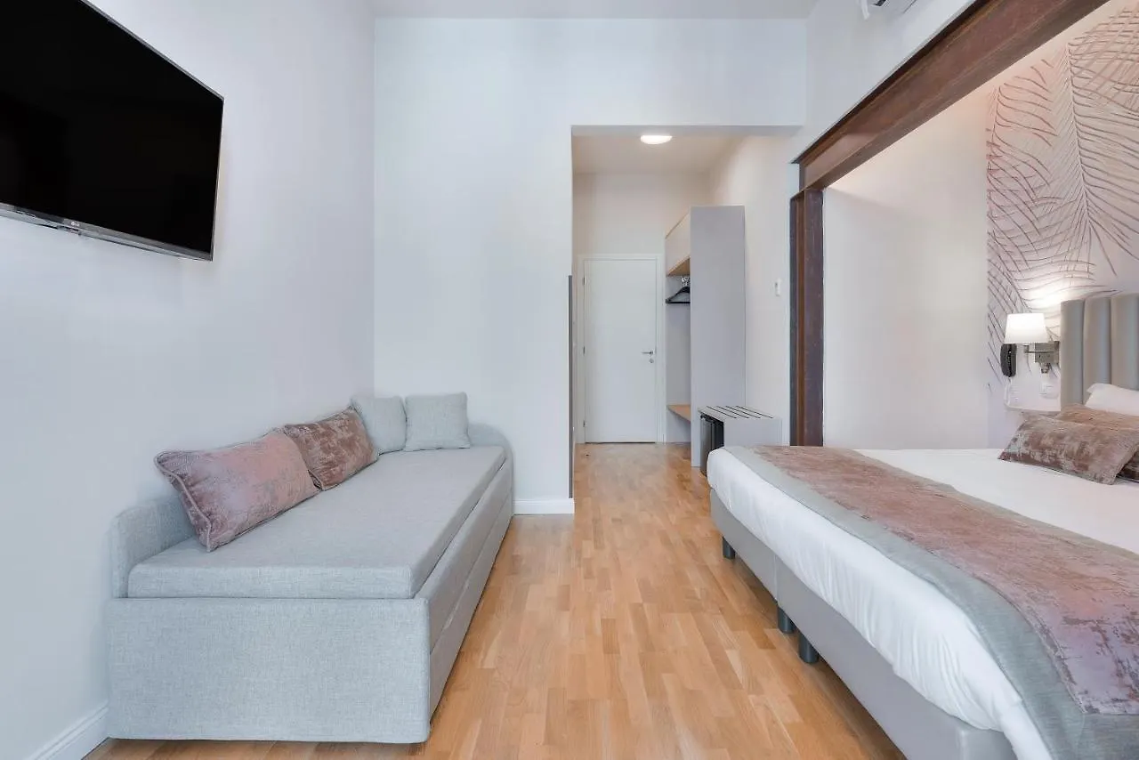 ***  פירנצה Hotel Cosmos איטליה