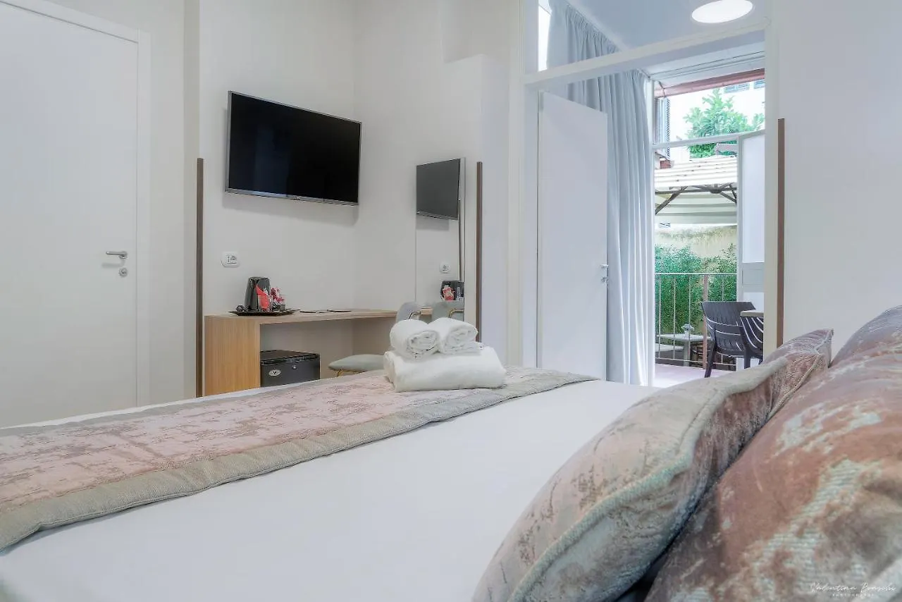 פירנצה Hotel Cosmos 3*,  איטליה
